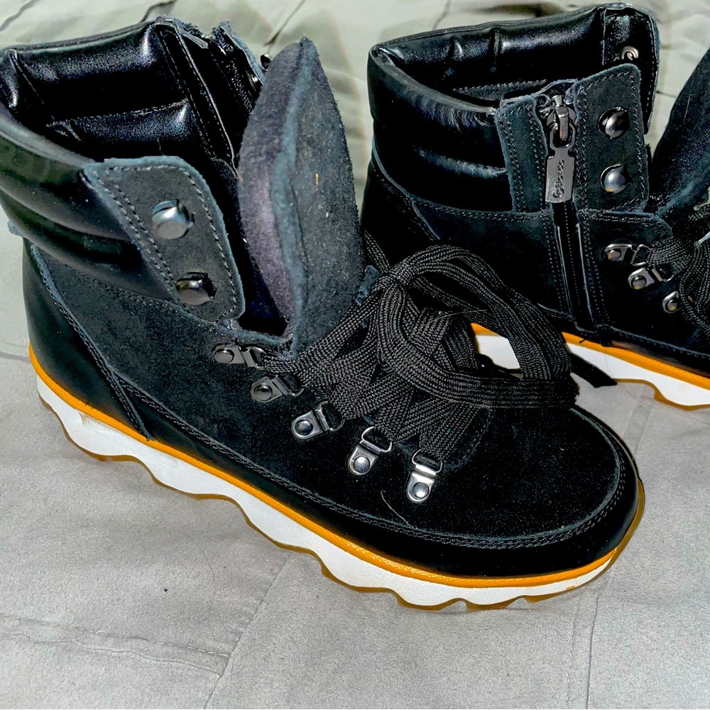 New (never worn) Black boots